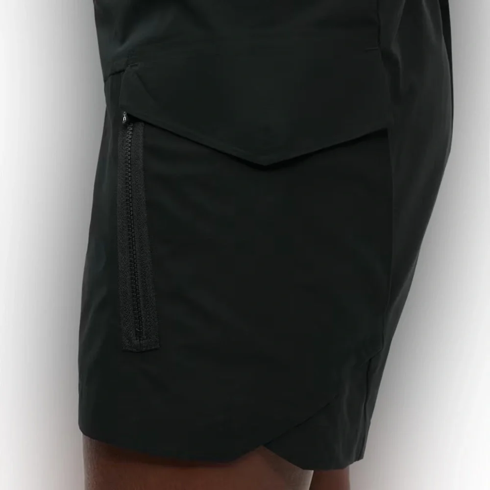 ♥️♥️♥️ ON RUNNING Explorer Black Shorts, size L - Picture 8 of 16